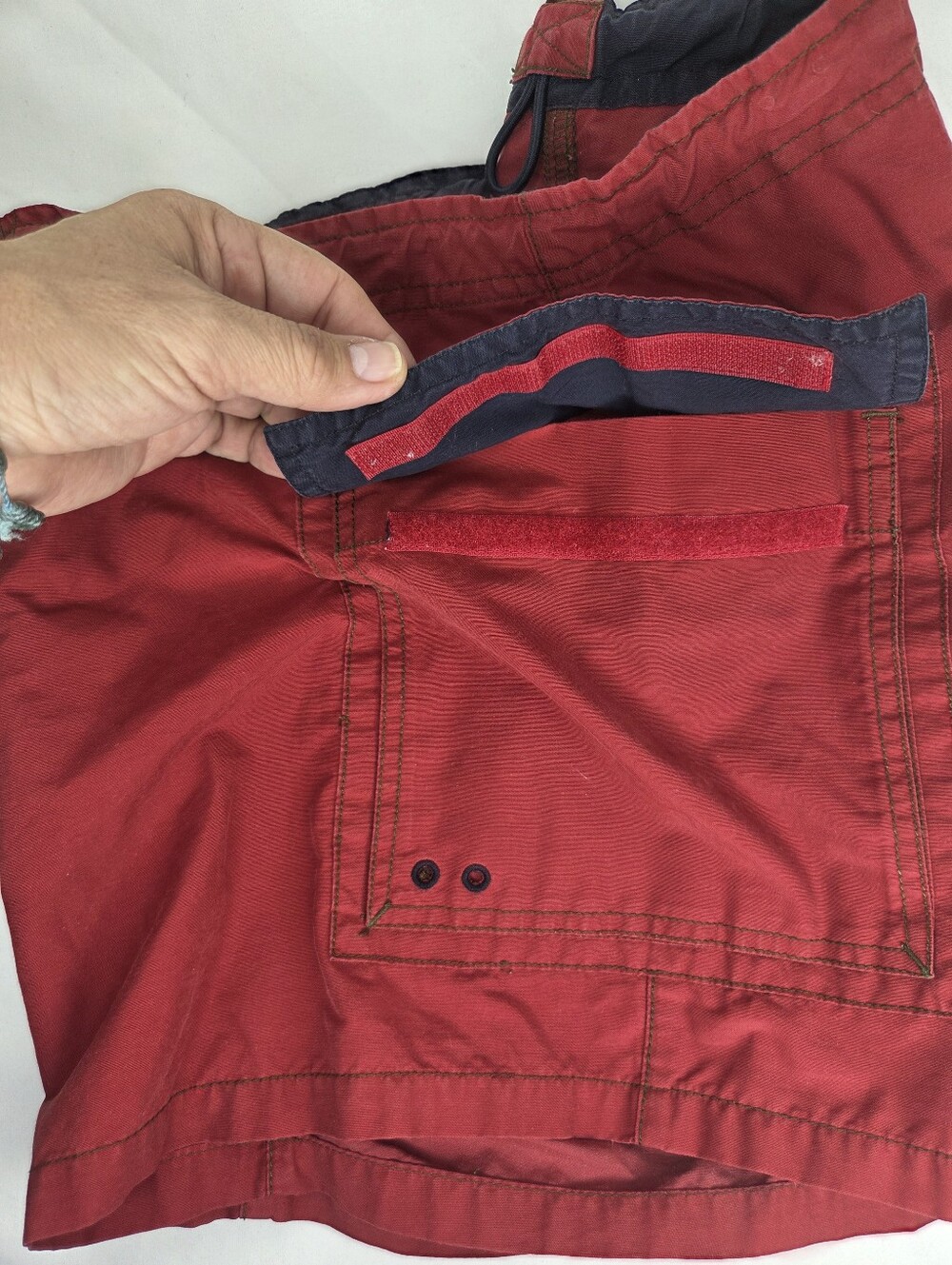 Abercrombie&Fitch Size 6 Red Shorts with Zipper & Waist Tab And Side Pockets - Picture 11 of 11